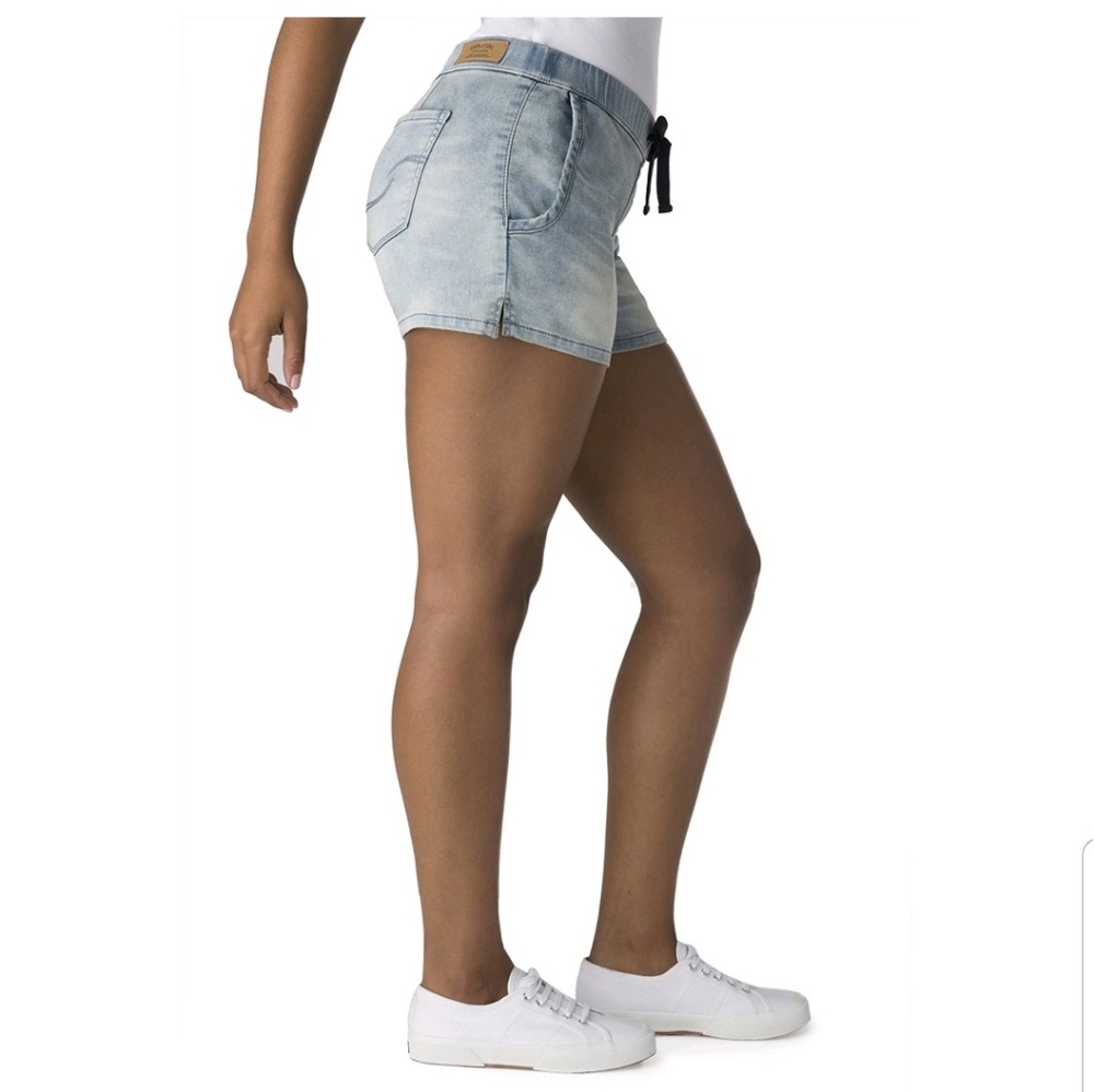 Size 20 Women's Levi lounge shorts - Picture 4 of 6